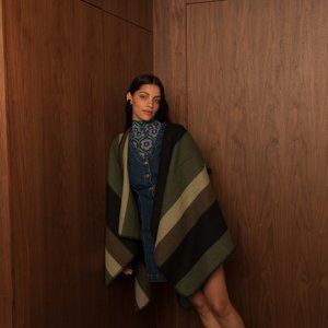 La Mericaine Wool Poncho